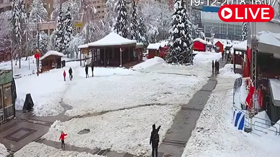 1 December Square, Reșița Live Cam
