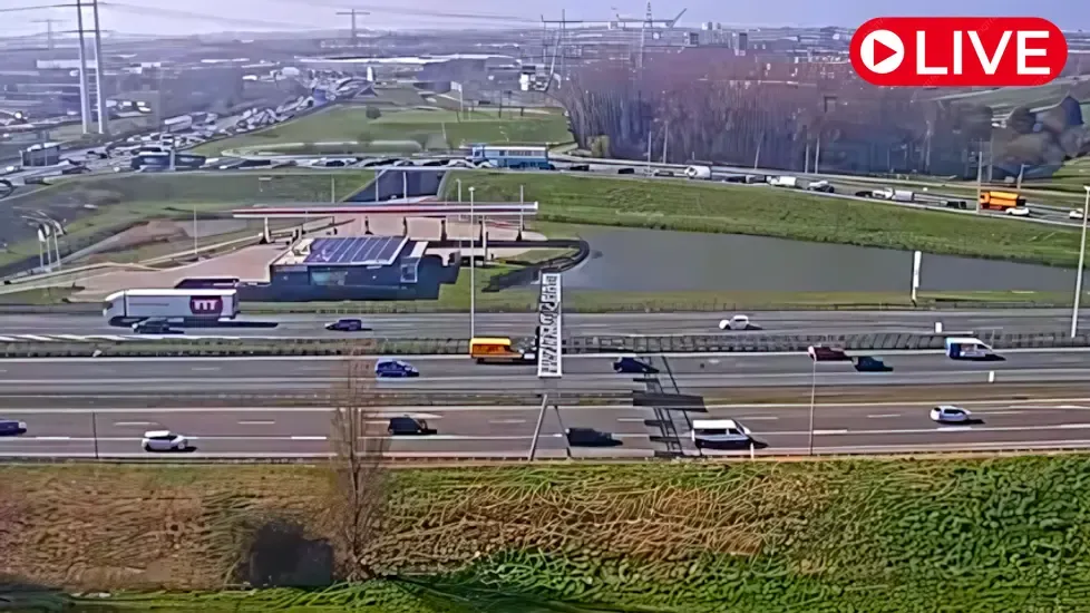 A4 Den Hoorn, Netherlands Live Cam