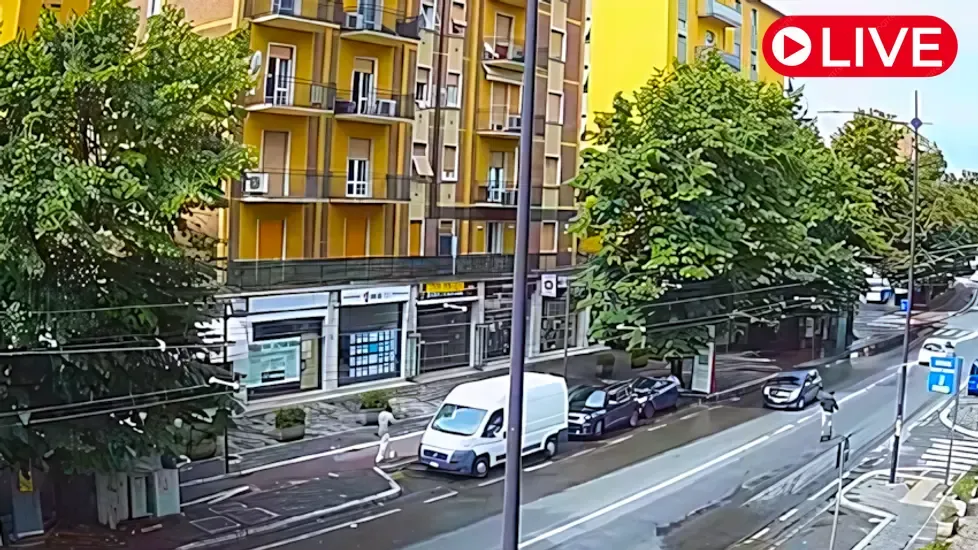 Arch of San Lazzaro, Parma Live Cam