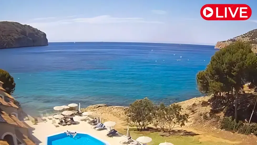 Bahía Suites Camp de Mar, Spain Live Cam