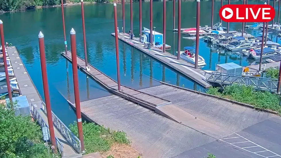 Boones Ferry Marina, Oregon Live Cam