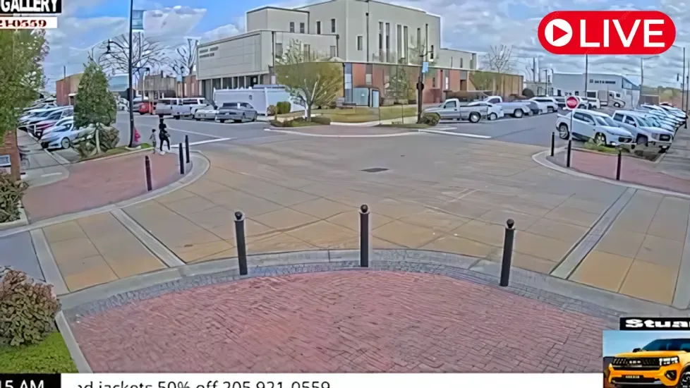 Downtown Hamilton, Alabama Live Cam