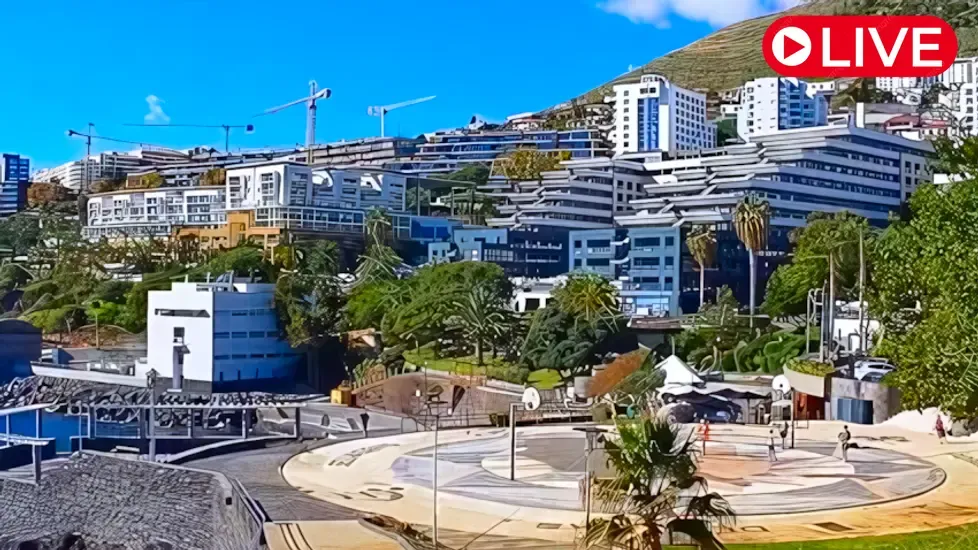 Fortim/Jardim do Lido, Funchal Live Cam