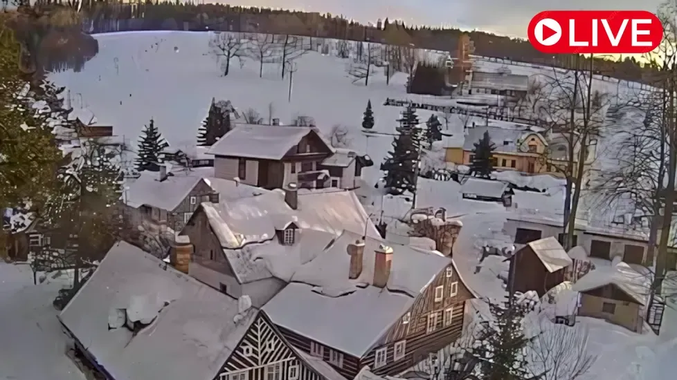 Hotel Stary Mlyn View Live Cam