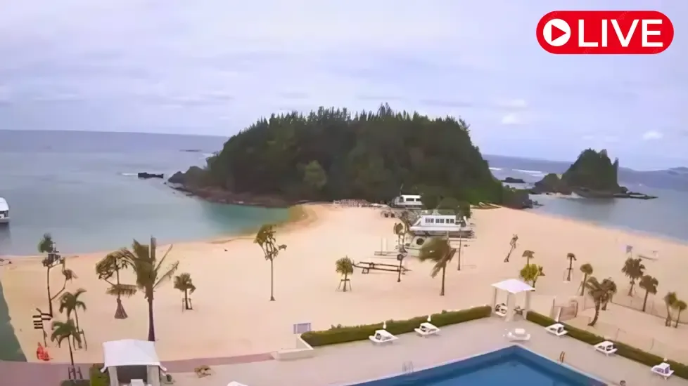 Kariyushi Private Beach, Okinawa Live Cam