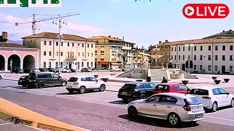 Maniago City Square, Italy Live Cam