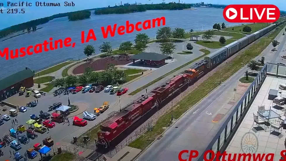 Muscatine Merrill Hotel Railcam Live Cam