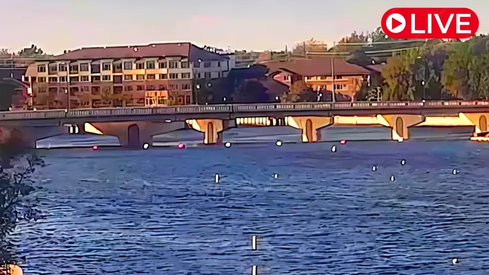 Neenah Harbor, Wisconsin Live Cam