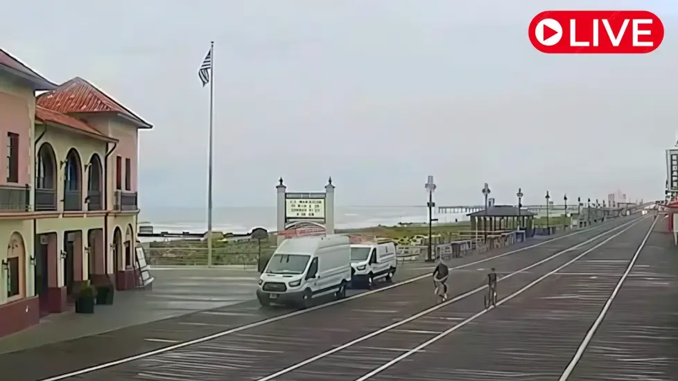 Ocean City Music Pier, New Jersey Live Cam