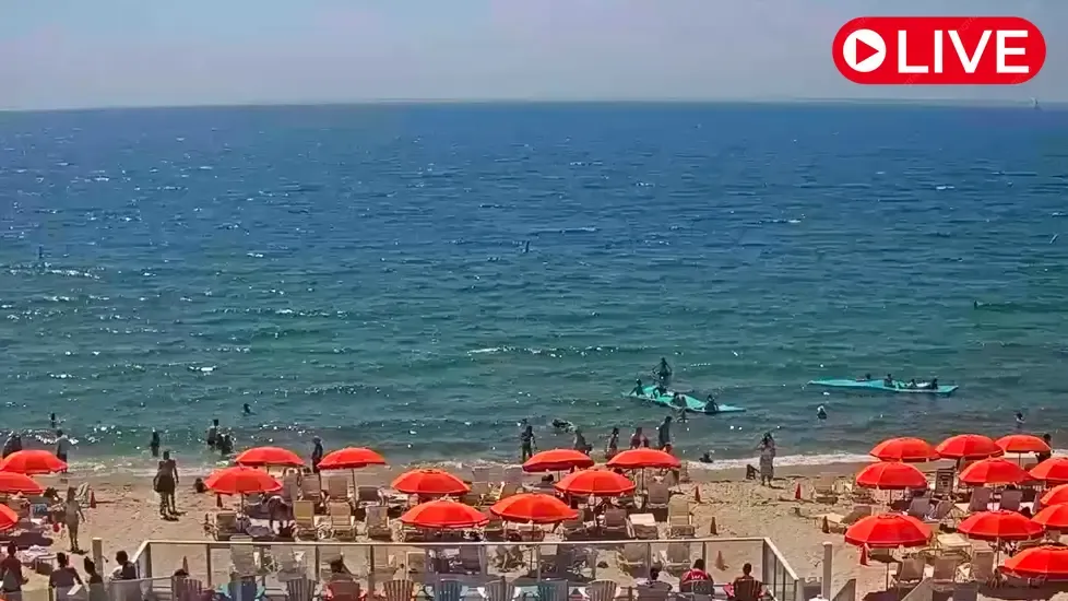 Old Silver Beach, Falmouth Live Cam