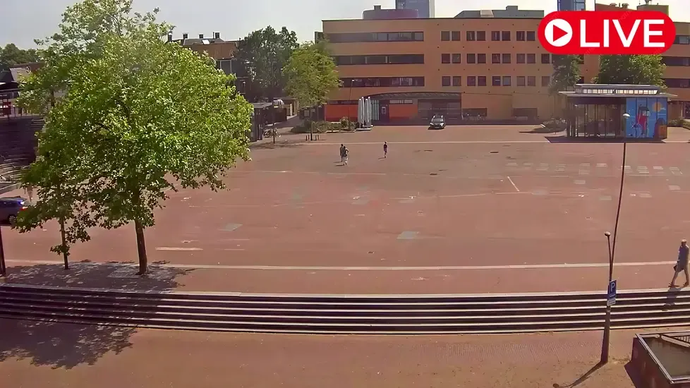 Oldehoofsterkerkhof, Leeuwarden Live Cam