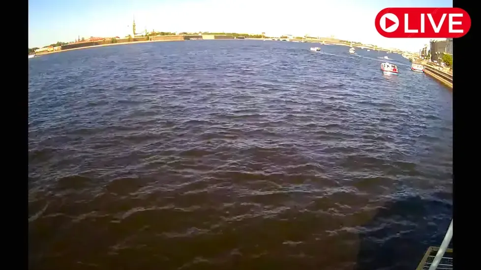 Palace Embankment and the Neva River, Saint Petersburg Live Cam