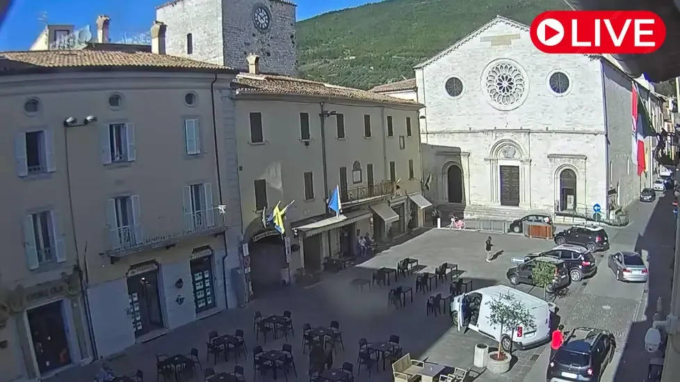 Piazza Martiri della Libertà, Gualdo Tadino Live Cam