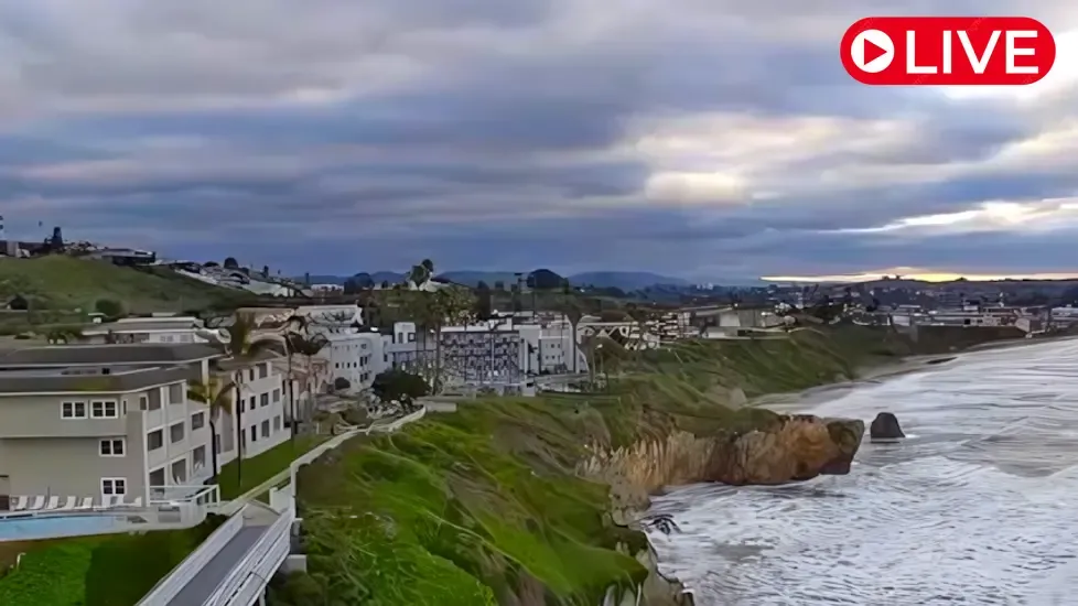 Pismo Beach Shore Cliff, California Live Cam