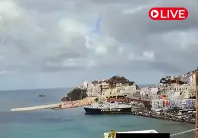 Puerto de la isla de Ponza, Italia