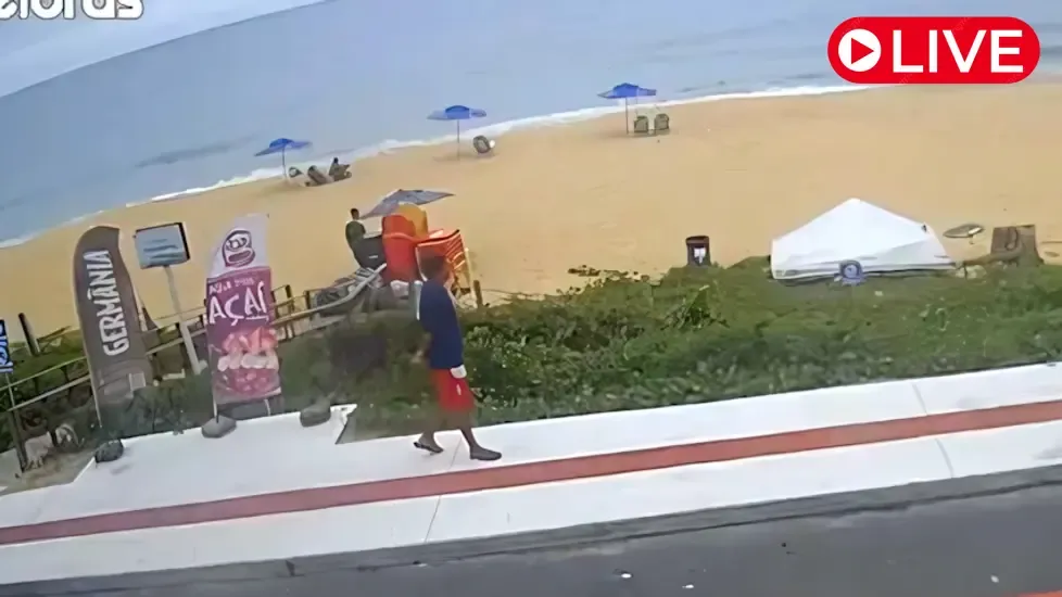 Praia do Estaleiro, BC Live Cam