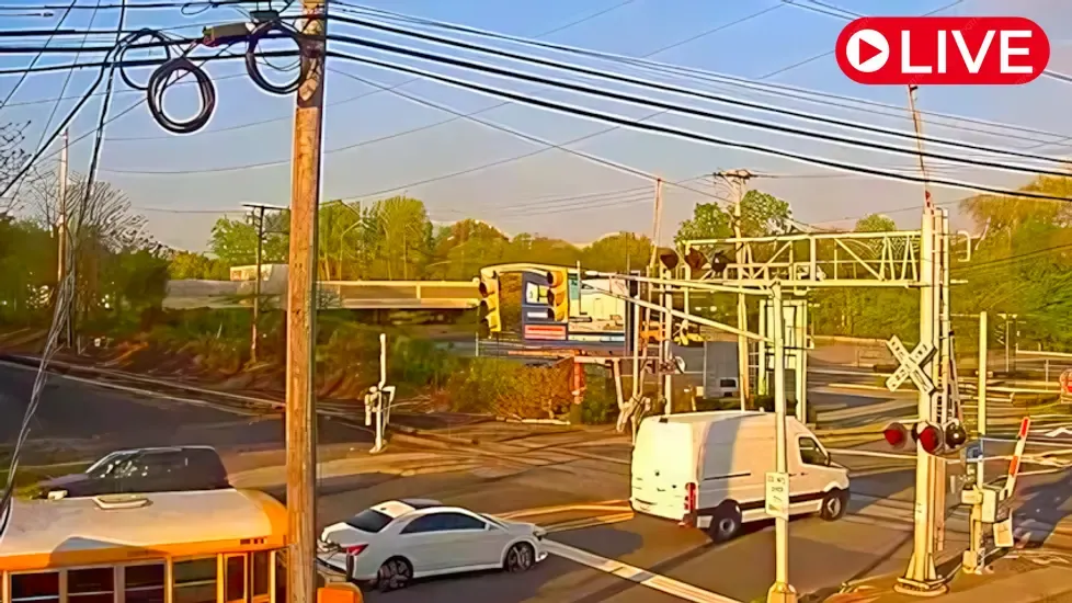 River Railway Line, Bergenfield Live Cam