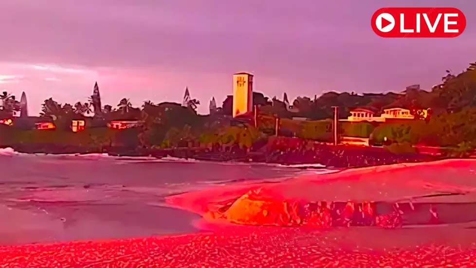 Waimea Bay, Hawaii Live Cam