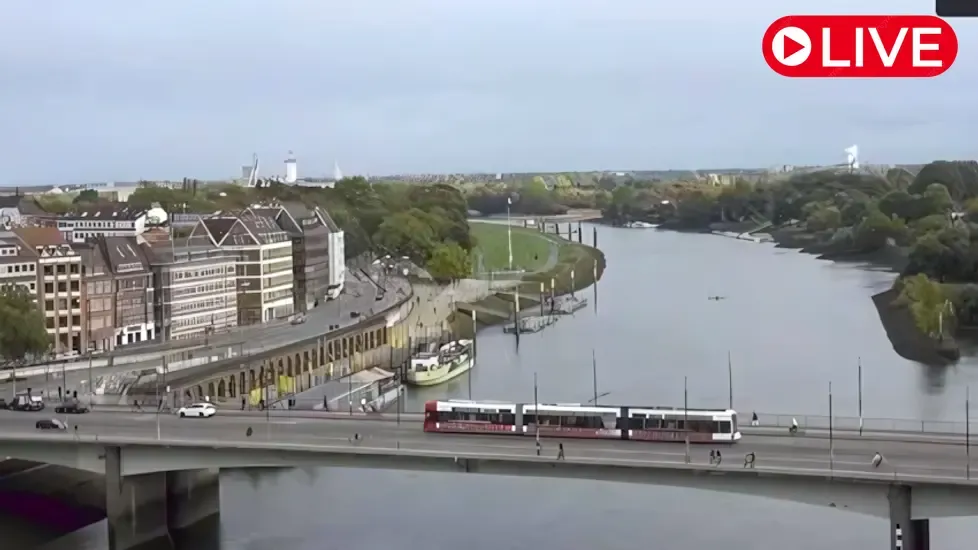 Weser River, Bremen Live Cam