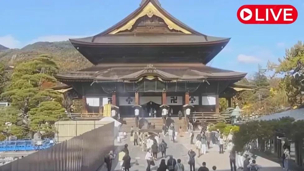 Live Webcam Zenkoji Temple Nagano, Japan